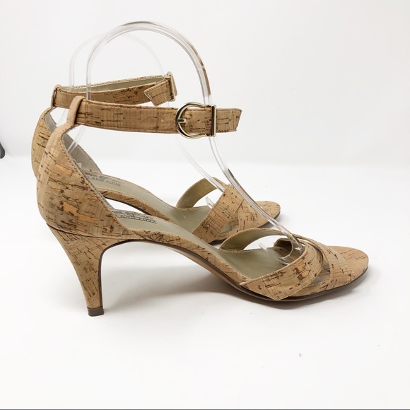 Coach and Four Shoes - COACH AND FOUR Cork Sandals in EUC Size 7